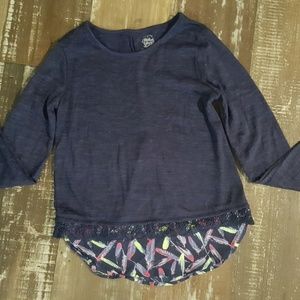 Girl's long sleeve shirt